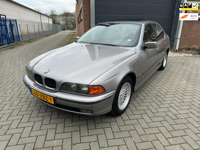 BMW 5-serie 523i Executive, Meeneemprijs