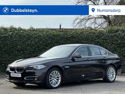 BMW 5 Serie Sedan 520i Exe | Luxury Line | Sport Stoel. | Stoelverw. | 18'' | PDC voor + achter