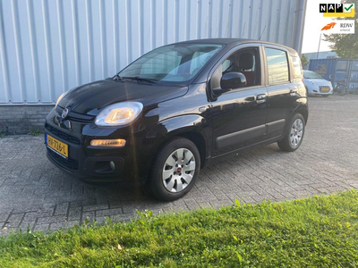 Fiat Panda 1.2 Lounge met trekhaak