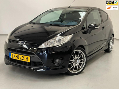 Ford Fiesta 1.6 Ghia / Leder / Clima / Bluetooth / 17