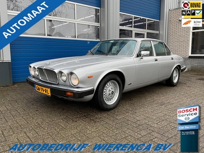 Jaguar XJ 4.2 | AUTOMAAT | LEDEREN BEKLEDING | ELEKTR. RAMEN | 1981