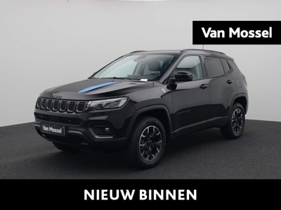 Jeep Compass 4xe 240 Plug-in Hybrid Electric Trailhawk | Schuifkantel dak | Adaptive cruise control | Parkeer camera | Parkeersensoren voor + achter