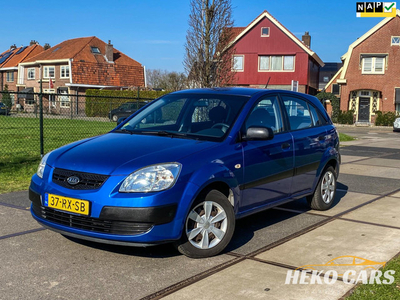 Kia Rio 1.4 L·5 Deurs·NAP