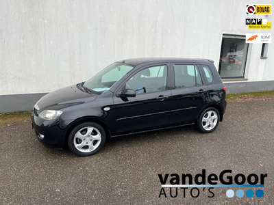 Mazda 2 1.4 Sportive, '05, 125000 km, Airco, trekhaak en een nieuwe apk keuring !