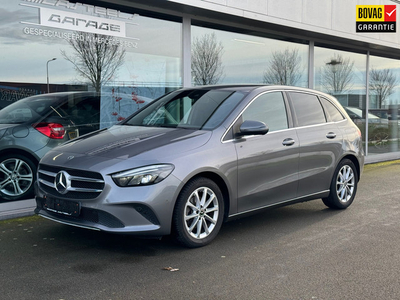 Mercedes-Benz B-klasse 180 Progressive automaat , achteruitrijcamera , Apple-carplay , keyless go