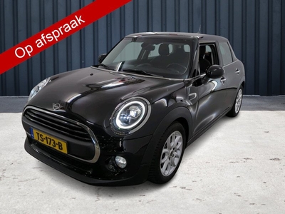 MINI Mini 1.5 One Pepper (102PK), 2e-Eigenaar, Keurig-Onderh., Navigatie, Parkeersensoren, LM.-Velgen, Spiegel-Pakket, Airco/Climate-Control, Privacy-Glas, NL-Auto