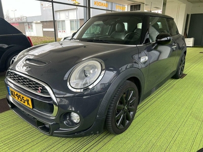 Mini Mini 2.0 Cooper S Chili Serious Business