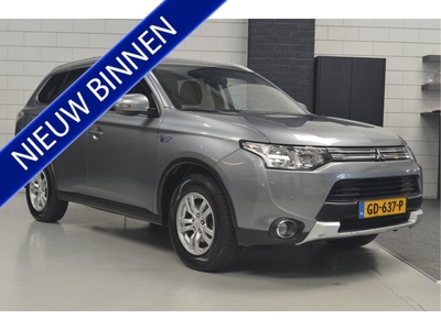 Mitsubishi Outlander 2.0 PHEV Business Edition X-Line // CLIMA // CAMERA // TREKHAAK // NAVI // DEALER ONDERHOUDEN //