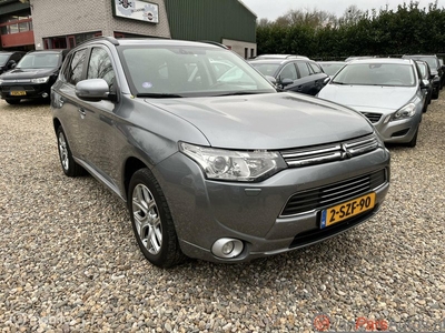 Mitsubishi Outlander 2.0 PHEV Instyle+