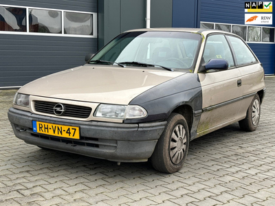 Opel Astra 1.6i Sprint