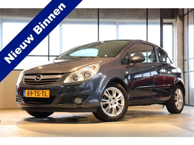 Opel Corsa 1.2-16V Cosmo Airco / Elektrische ramen /