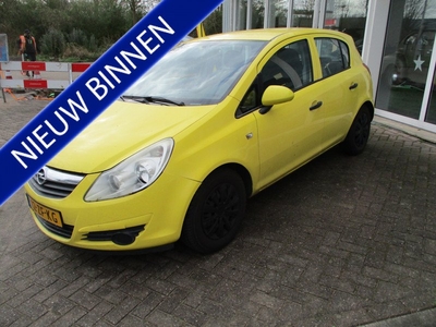 Opel Corsa 1.2-16V Essentia Zo mee! Uitlaat lek!