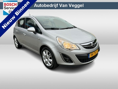 Opel Corsa 1.4-16V Edition Airco, cruise, trekhaak, lmv