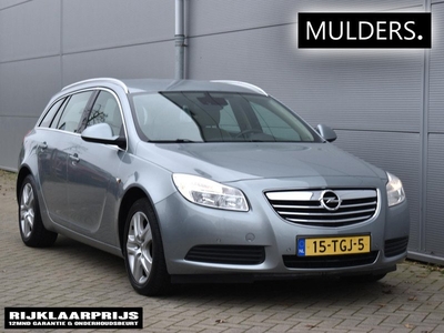 Opel Insignia Sports Tourer 2.0 T 220 pk Edition / trekhaak / navi / camera / pdc / 1700 kg trekgewicht