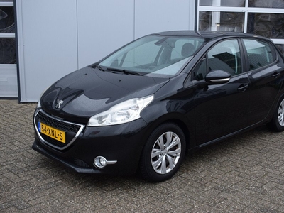 Peugeot 208 1.4 VTi Envy *Trekhaak - Climate Control*