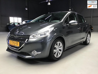 Peugeot 208 1.6 e-HDi Allure I 1e Eigen I Airco I Cruise Contr I Park. sens. IUSB I Isofix I New Apk + Distributie + Kleine Beurt.