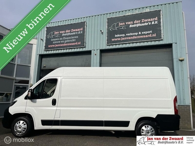 Peugeot Boxer 335 2.0 Blue HDI Lengte 3 hoogte 2 Airco Cruise contrl Trekhaak 3 zitplaatsen