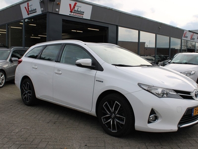 Toyota Auris Touring Sports 1.8 Hybrid Dynamic - Navi - Climate - Camera - Cruise