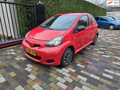 Toyota Aygo 1.0-12V Access 2011