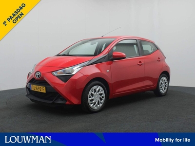 Toyota Aygo 1.0 VVT-i x-play | Airco | Camera | Bluetooth | CPV op Afstand |