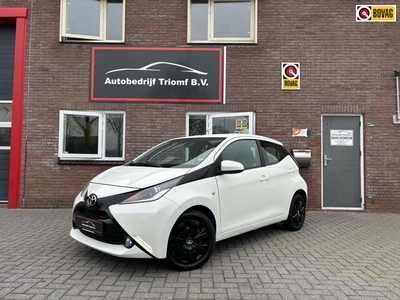 Toyota Aygo CAMERA - STOELVERWARMING - AIRCO- ELEKTRISCH PAKKET