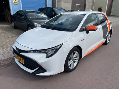 Toyota Corolla 1.8 Hybrid Active 2019 NAP 174dkm €12500 ex BTW Navigatie Adaptief Cruise Control, Internet, Bluetooth, etc. 100% Toyota dealer onderhouden.