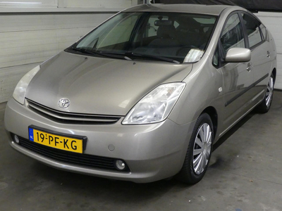 Toyota Prius 1.5 VVT-i - Dealer Onderhouden - Trekhaak