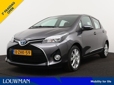 Toyota Yaris 1.5 Hybrid Dynamic | Navigatie | Airco | Parkeercamera achter | OVV Johan d R Rdam Noord