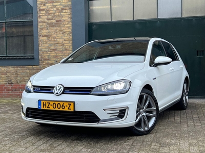 Volkswagen Golf 1.4 TSI GTE | DSG + Schuif/kanteldak |