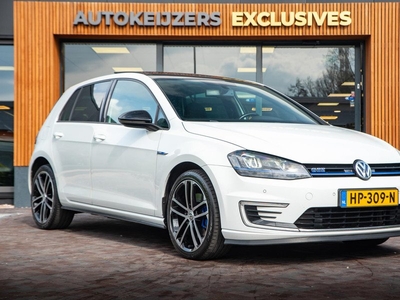 Volkswagen Golf 1.4 TSI GTE Panoramadak Navigatie Cruise LED