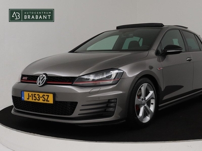 Volkswagen Golf 2.0 TSI GTI (PANORAMADAK, NAVIGATIE, STOELVERWARMING, DYNAUDIO)