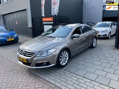 Volkswagen Passat CC 1.8 TSI 4p. Trekhaak Panoramadak Airco NAP APK