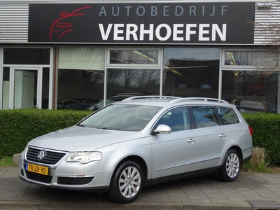 Volkswagen Passat Variant 2.0 FSI Comfortline Business - TREKHAAK - XENON - CLIMATE / CRUISE