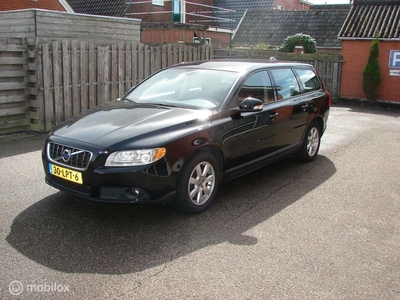 Volvo V70 2.0