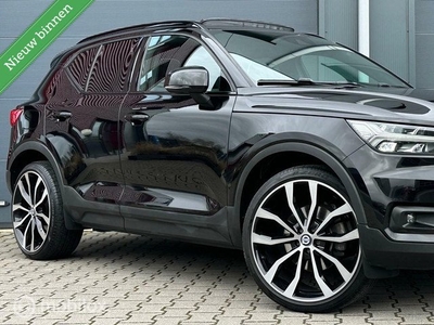 Volvo XC40 2.0 T5 AWD R-Design H&K/Pano/21