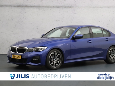 BMW 3-SERIE 320i | M-performance | Harman Kardon | Adaptieve cruise control | Navigatie | LED | M-sport