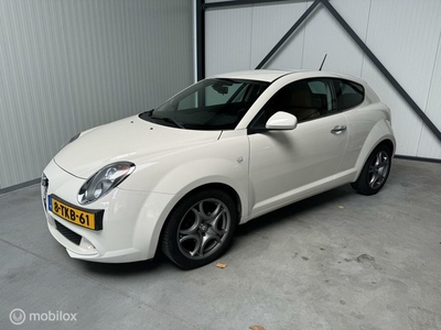 Alfa Romeo MiTo 0.9 TwinAir Esclusivo Lederen bekleding Navi