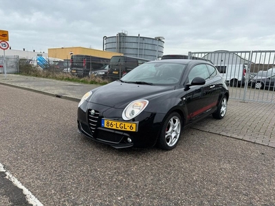 Alfa Romeo MITO 1.3 DIESEL NETTE AUTO (bj 2010)