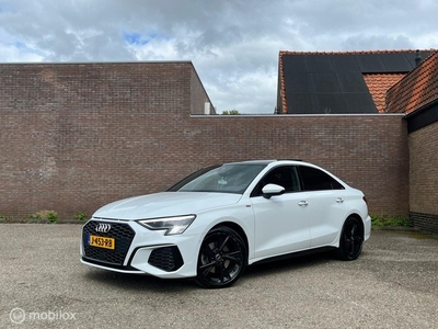 Audi A3 Limousine 35 TFSI S-Line Org NL 1e Eig Pano