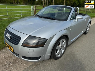 Audi TT Roadster 1.8 5V Turbo met leder en stoelverwarming