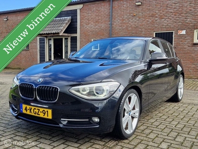 BMW 1-serie 116i EDE Business Sport/ Cruise/ sportstoelen