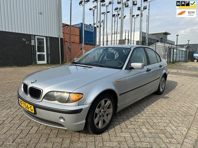 BMW 3-serie 318i