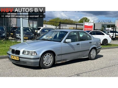 BMW 3-serie 320i Executive airco 6 cilinder org NL