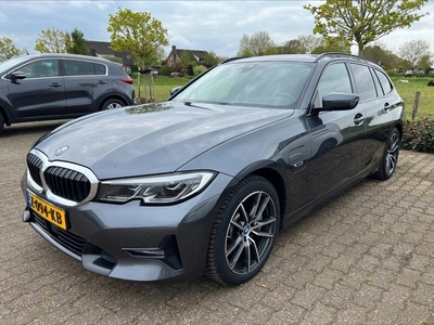 BMW 3-serie 330e Sportline, PHEV, in nieuwstaat! (bj 2022)