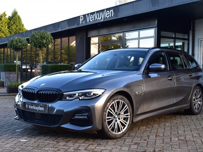 BMW 3-serie 330E Touring M-Sport l adaptive Cruise Camera