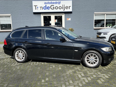 BMW 3-serie Touring 318i Luxury Line | NAV. | CLIMA | STOELVERW. |