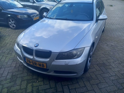 BMW 3-serie Touring 320d High Executive