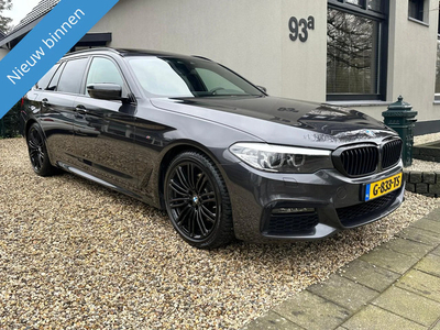 BMW 5-serie Touring 520i HIGH EXE M-Sport Panorama/Leder/Xenon/19