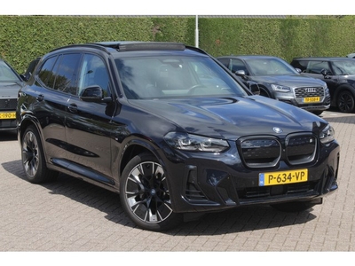 BMW iX3 High Executive 80 kWh / Trekhaak / Panoramadak /