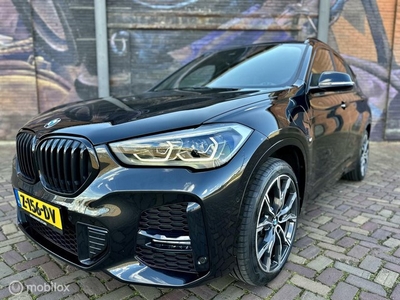 BMW X1 xDrive25e M Sport, Black, carplay, incl Onderhoud